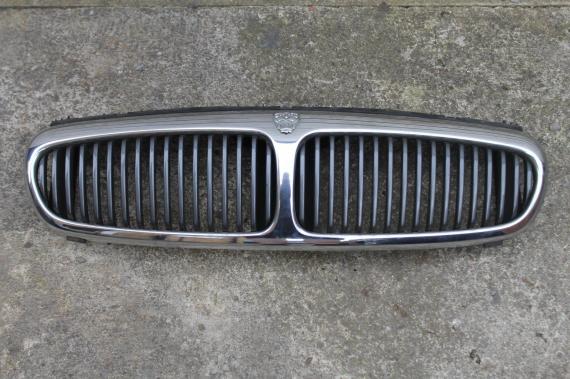 Grill JAGUAR X-TYPE Body