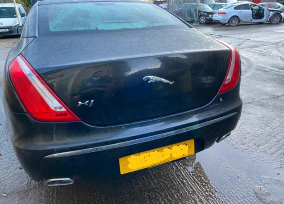 C2D5372XXX Rearbumper  JAGUAR XJ 351 Body