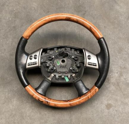 C2S35747LEG Zwartleer met hout