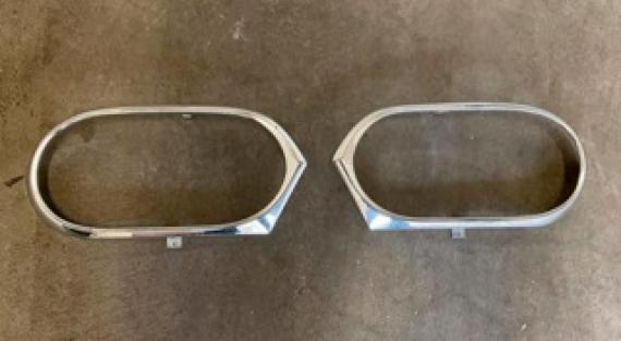 Koplamp surround links of rechts BAC5417 - BAC5416