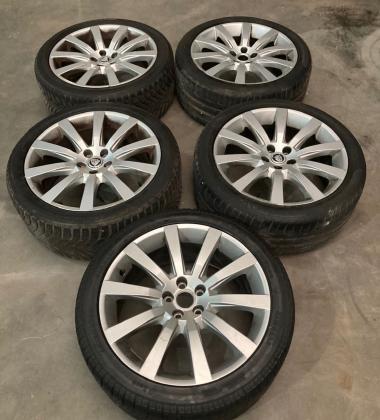 C2P12002 8.5 X 19 CARELIA Velgen set