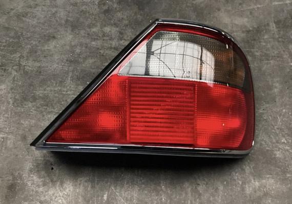 Daimler-Sovereign-LNA4900CC Achterlamp rechts