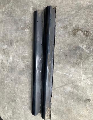 C2N2898XXX-C2N2899XXX Side skirts set