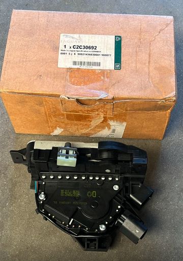 Cerradura de puerta delantera izquierda