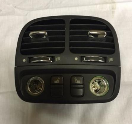 Grill centraal achter  JAGUAR XJ 350 Interieur